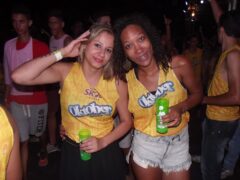 Oktober 10 Anos